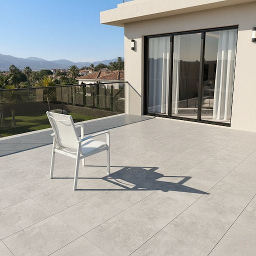 Casa Fiora Contemporary White Aluminum Outdoor Dining Set – 4 Seater