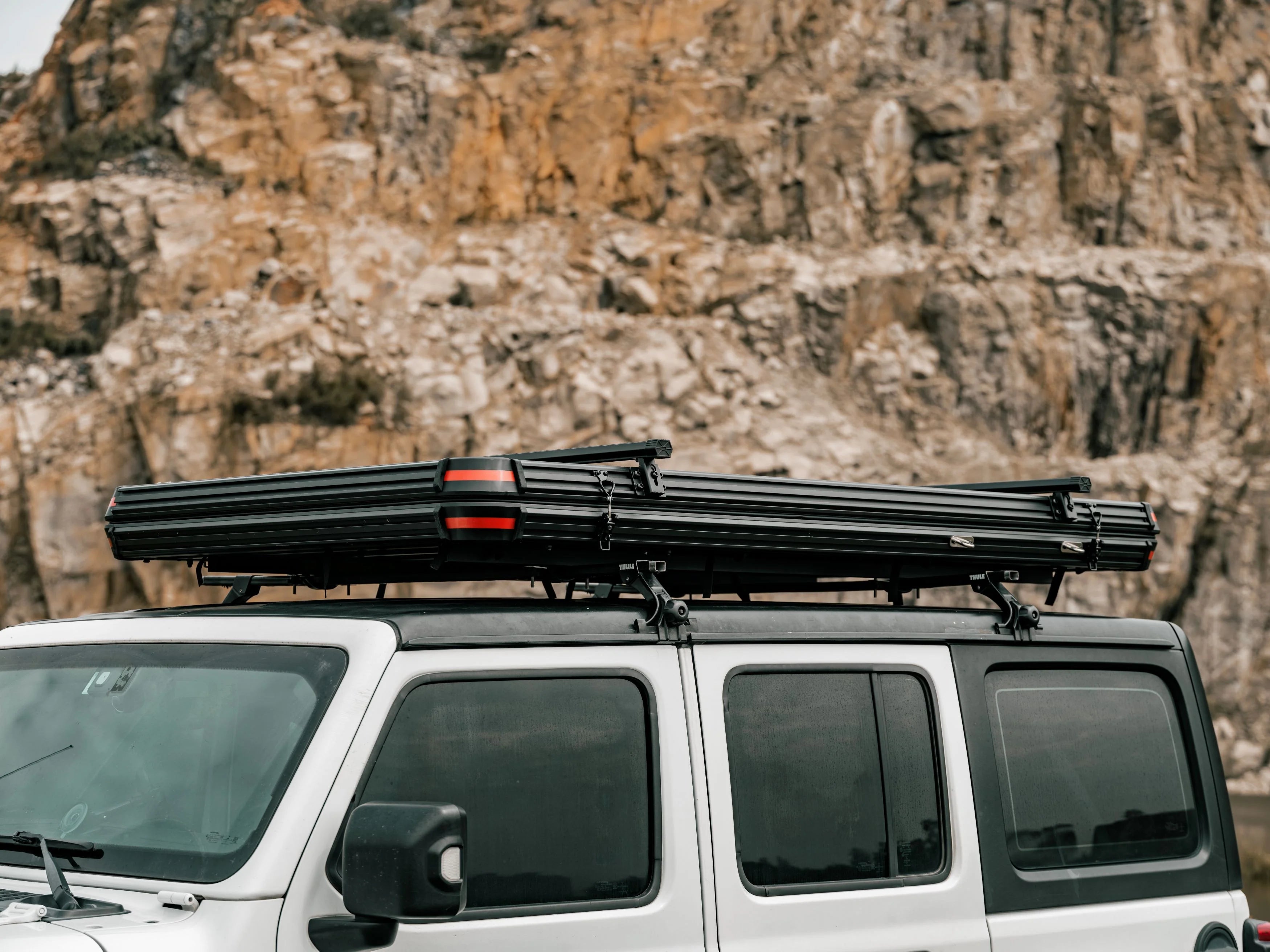 Casa Fiora Camping Roof Tent Triangle Hard Shell Aluminum Car Roof Top Tent Bush Cruiser V2 Pro