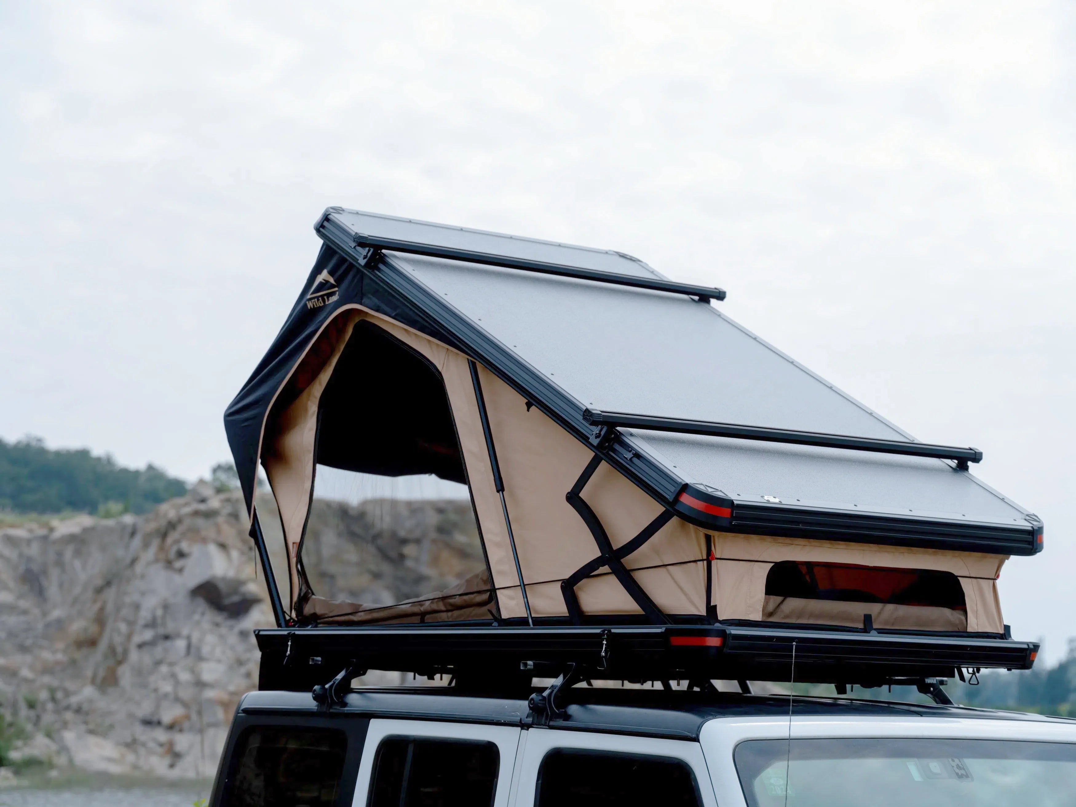 Casa Fiora Camping Roof Tent Triangle Hard Shell Aluminum Car Roof Top Tent Bush Cruiser V2 Pro