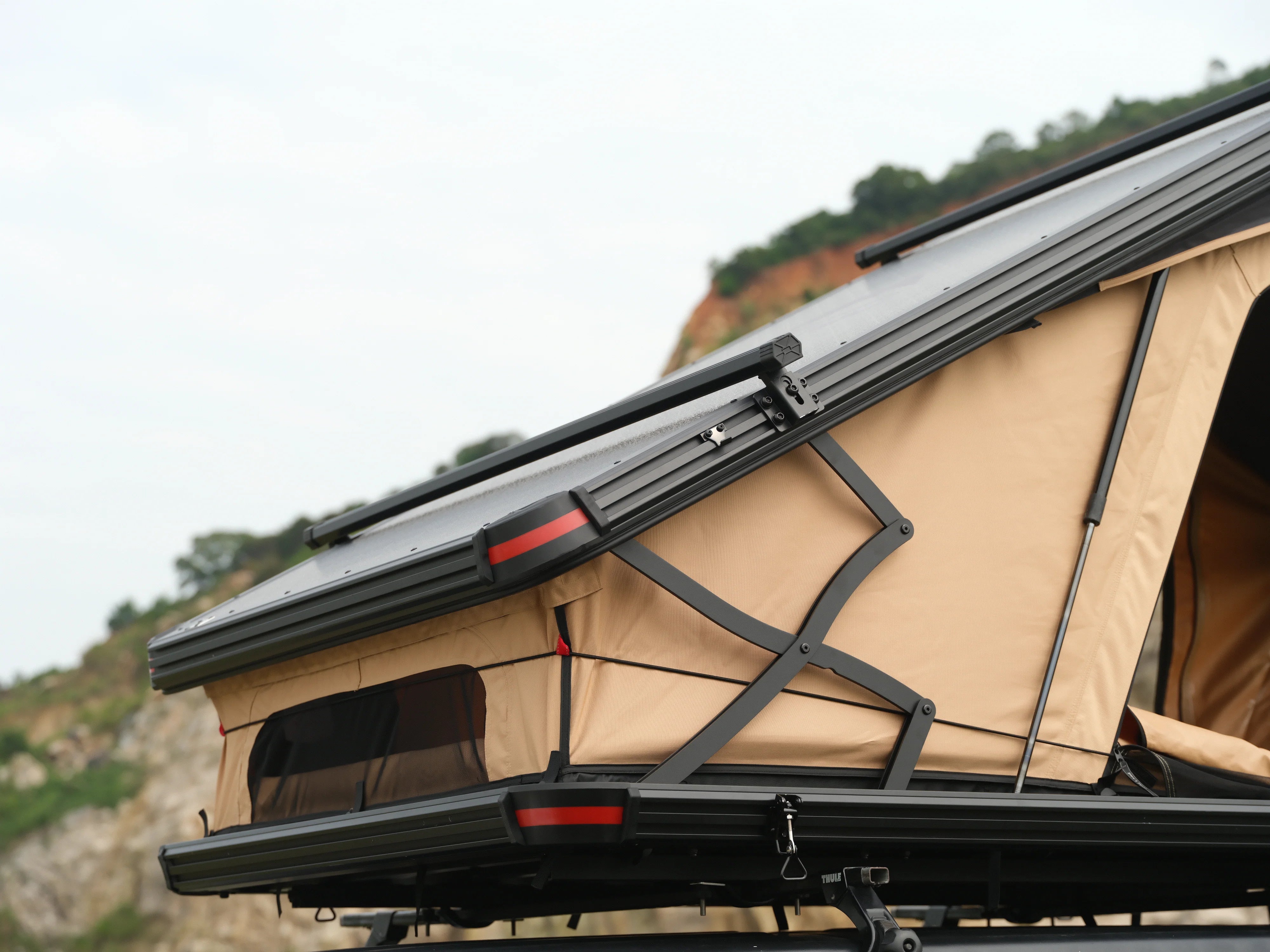 Casa Fiora Camping Roof Tent Triangle Hard Shell Aluminum Car Roof Top Tent Bush Cruiser V2 Pro